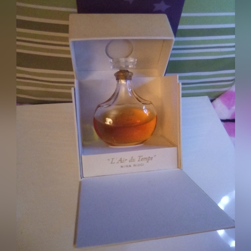 Rare Italian "L'Air du Temps" perfume by Nina Ricci
